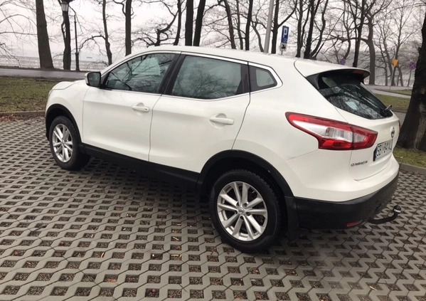 Nissan Qashqai cena 57800 przebieg: 115000, rok produkcji 2016 z Sokółka małe 121